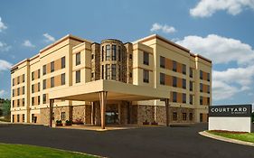 Courtyard By Marriott Atlanta Conyers